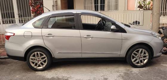 FIAT GRAND SIENA 1.6 MPI ESSENCE 16V FLEX 4P AUTOMATIZADO